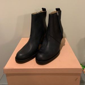 NEW Acne Studios pistol boots 40